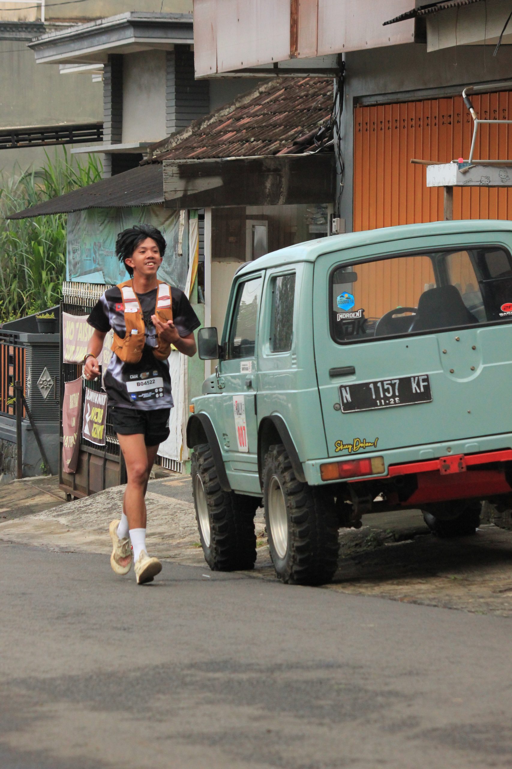 aRUNika 10K Trail Run Sukses Digelar - Panorama Alam Chatten Cafe Memikat Hati Peserta