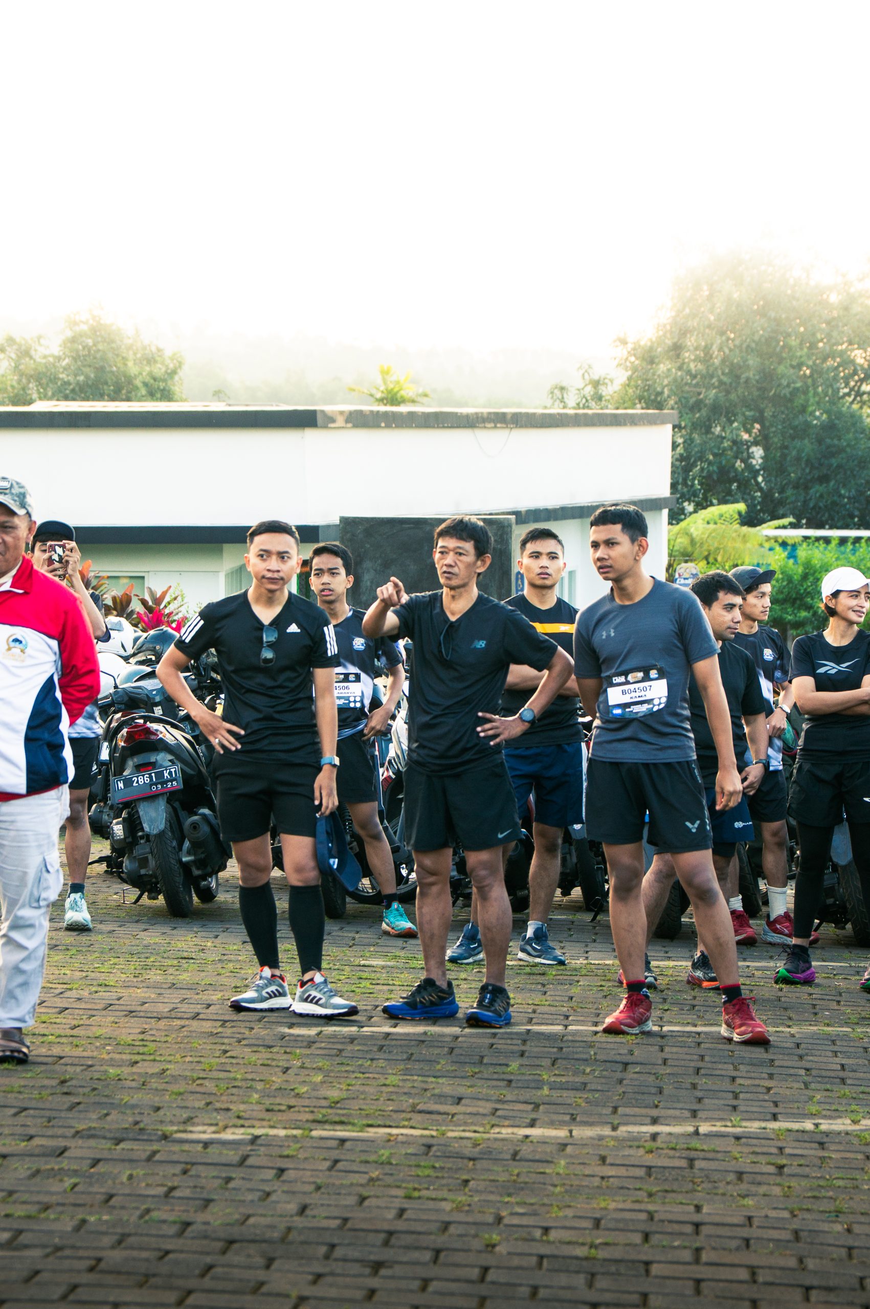 aRUNika 10K Trail Run Sukses Digelar - Panorama Alam Chatten Cafe Memikat Hati Peserta