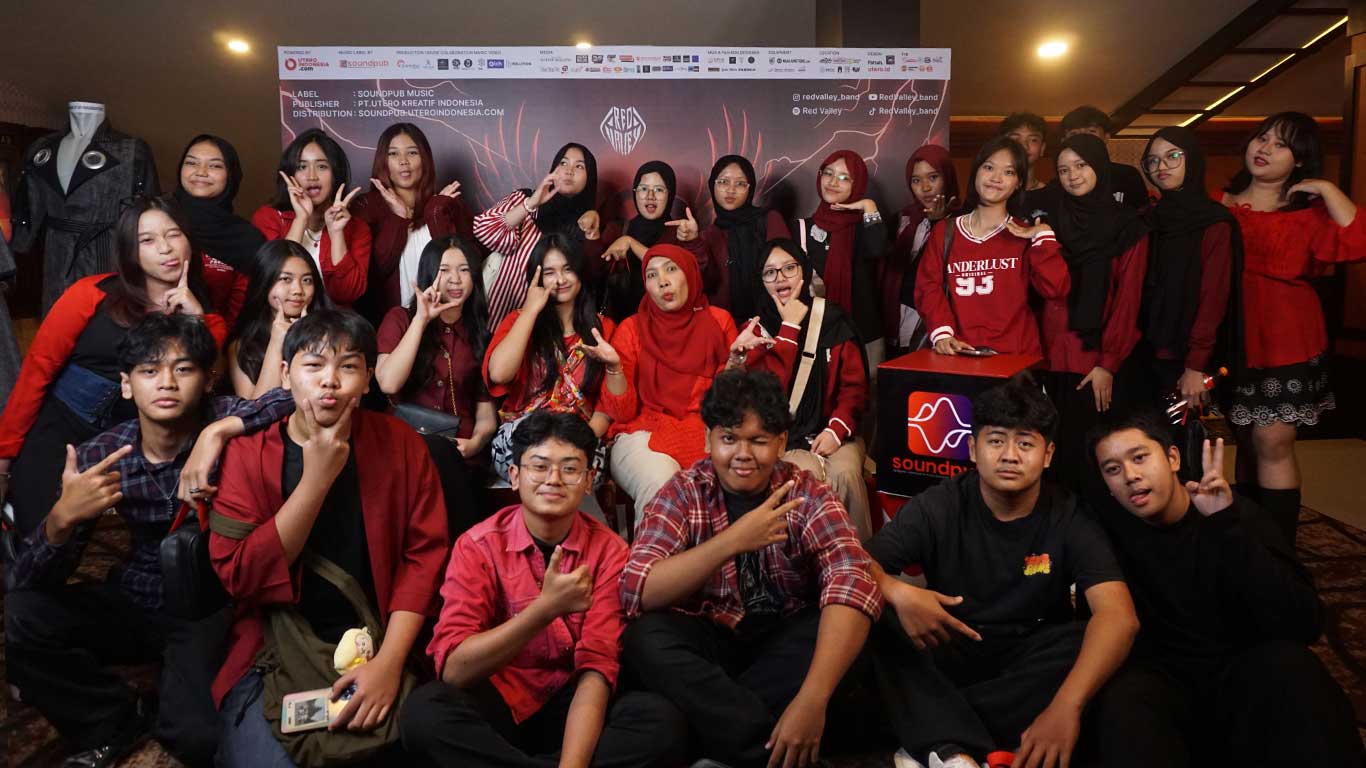 Gala-Premiere-Music-Video-Red-Valley-di-Mopic-Cinemas-Malang-03