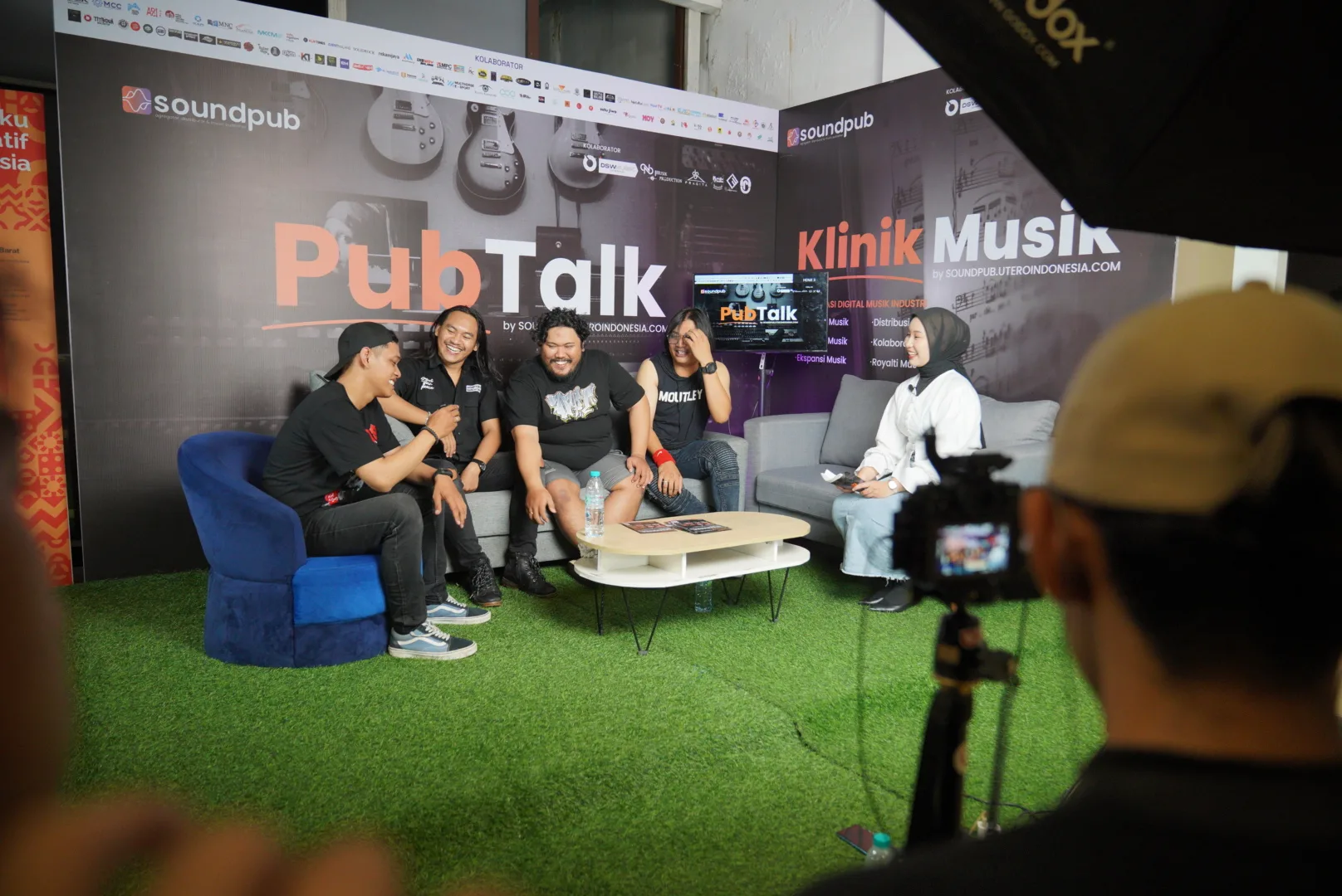 Podcast Music Bertajuk Pubtalk by SOUNDPUB x UTERO Indonesia Foto by Anom Harya