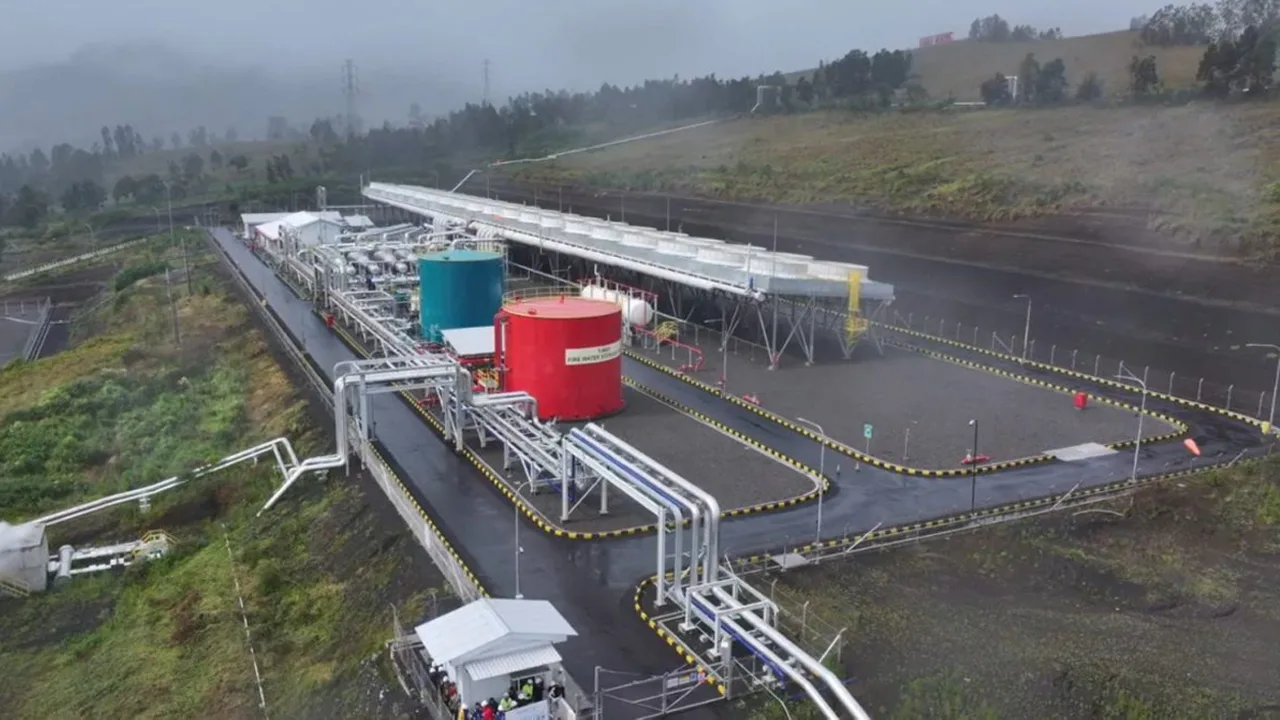 (1) PLTP Blawan Ijen di Kabupaten Bondowoso, Jawa Timur – EPOCHSTREAM PLTP Blawan Ijen di Kabupaten Bondowoso, Jawa Timur - EPOCHSTREAM