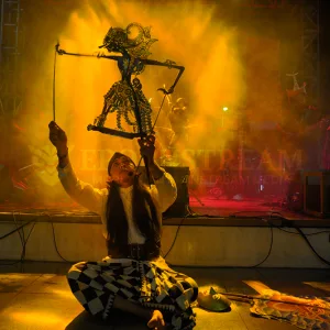 Seni Wayang Kulit by Arca TataSawara Turut Memeriahkan Gelaran FMIX di MCC Foto by Anom Harya - EPOCHSTREAM