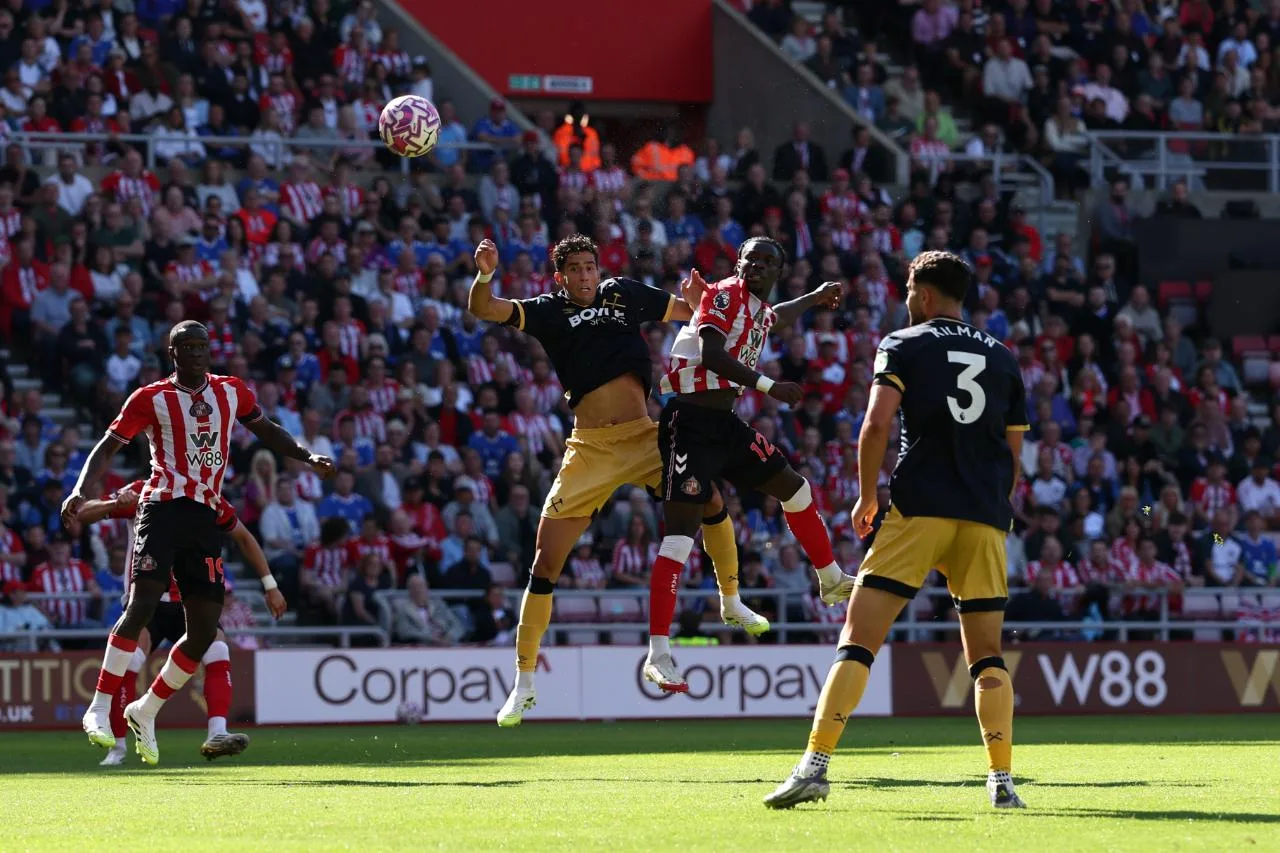 Eliezer Mayenda Mencetak Gol saat Sunderland Menang 3-0 Atas West Ham United dalam Laga Pembuka Premier League 2025-2026 - GettyImages - EPOCHSTREAM