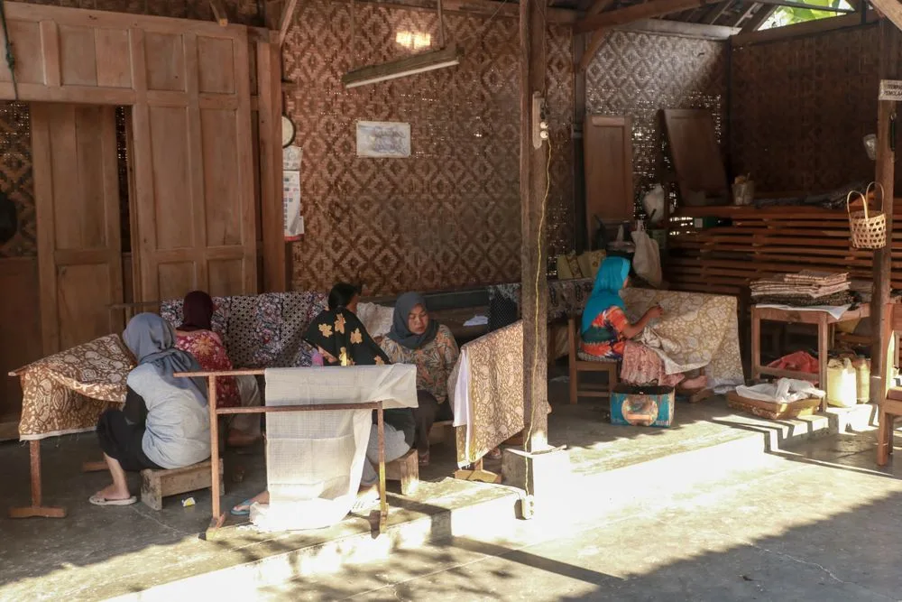 Kampung Batik Giriloyo Yogyakarta - Shutterstock - Khafidmufriyanto - EPOCHSTREAM