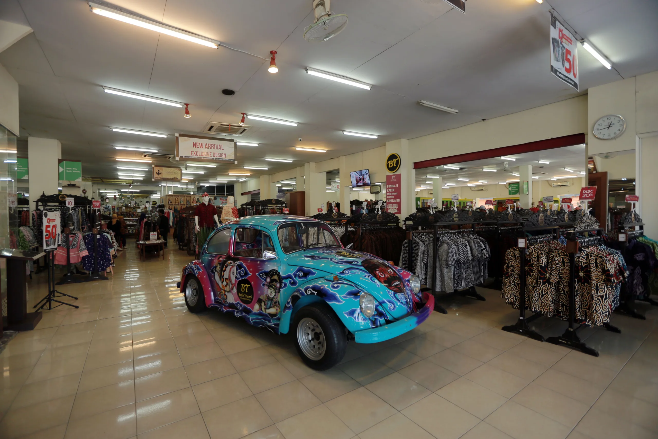 Sentra Batik Trusmi Cirebon - Rakhmat Koes - EPOCHSTREAM