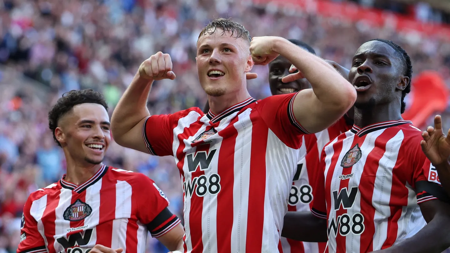 Sunderland Hancurkan West Ham 3-0 di Laga Pembuka Premier League 2025-2026 - EPOCHSTREAM