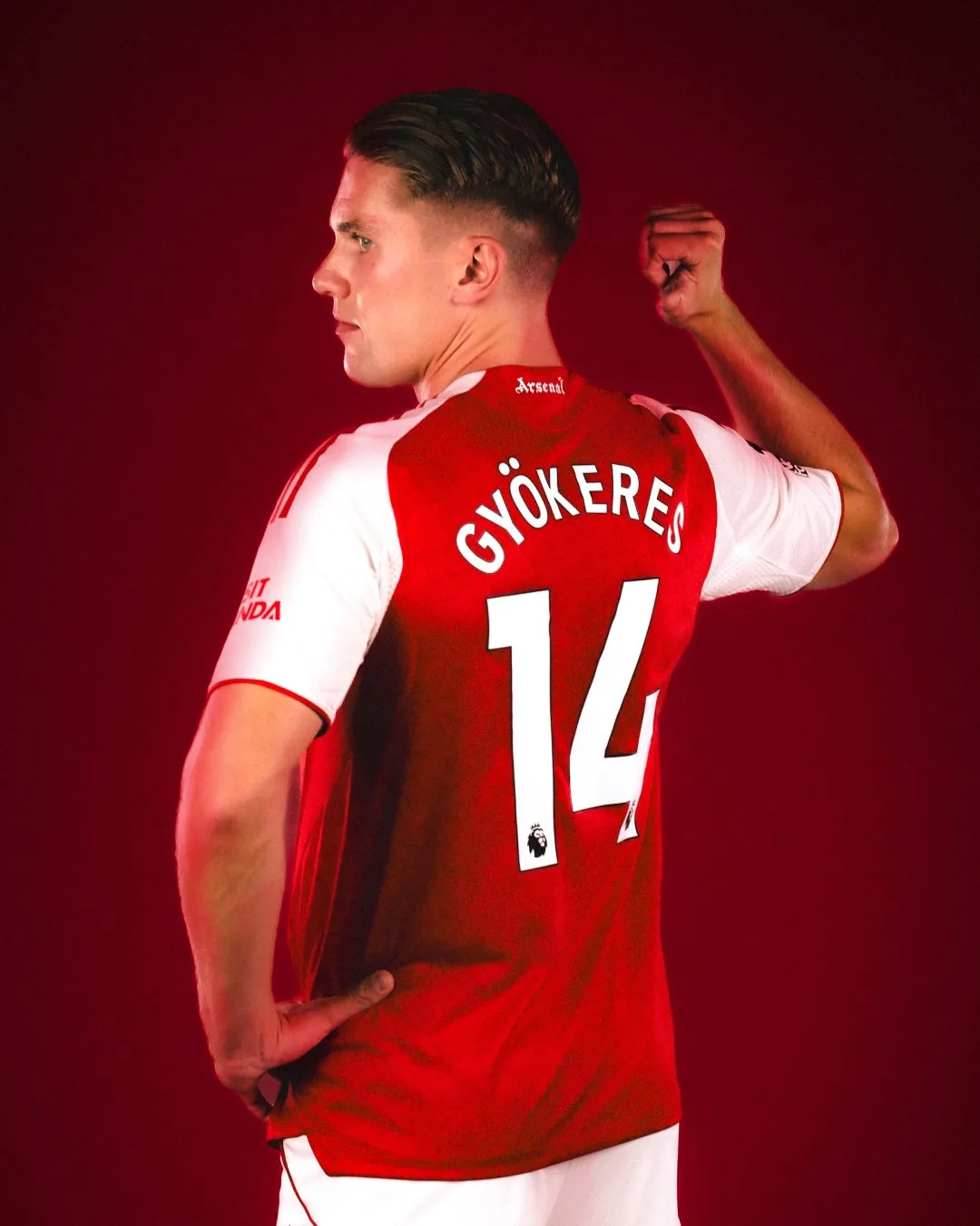 Viktor Gyokeres Mengenakan Nomor Punggung 14 di Arsenal - EPOCHSTREAM