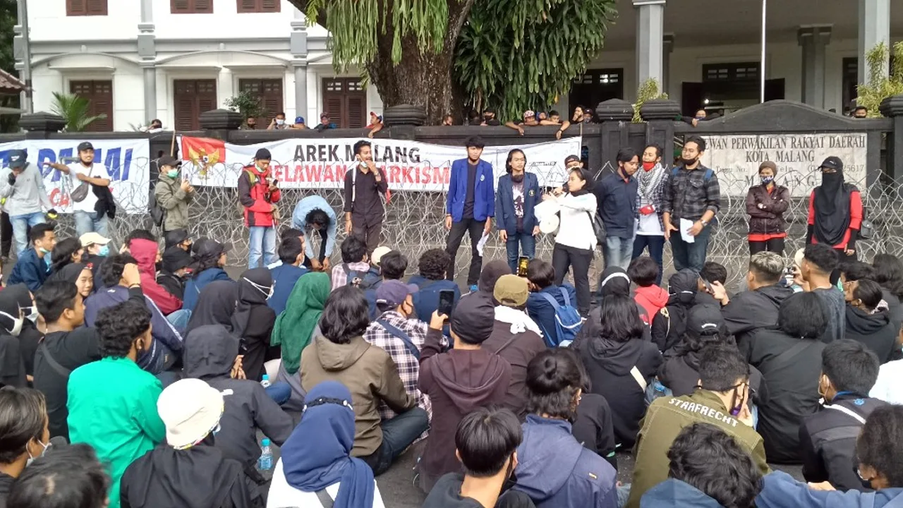 Berpotensi Ricuh Besar, BEM Malang Raya Batalkan Aksi Demonstrasi di Balai Kota Malang - EPOCHSTREAM
